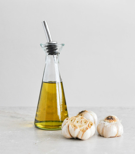 garlic oil By SAKHA INTERNATIONAL