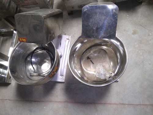 10Kg Flour Mixing Machine Height: 27 Inch (In)