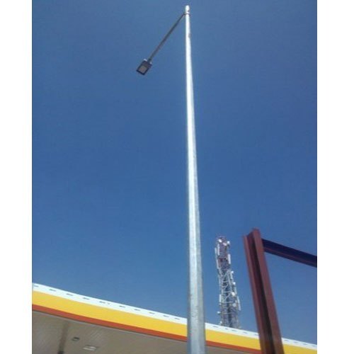 Single Arm Octagonal Pole