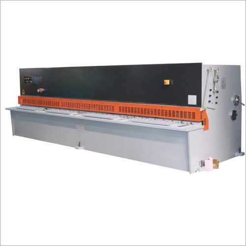 Semi-Automatic Plate Shearing Machine