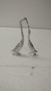 Saras Statue