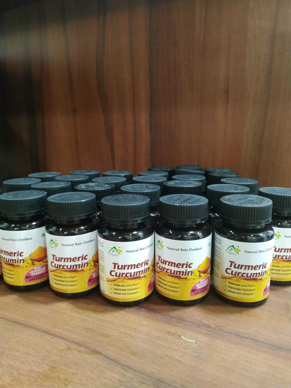 Turmeric Curcumin Capsules 95% Curcuminoids With Piperine, Oem And Private Labeling Available Gmp & Halal