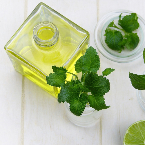 Organic Moringa Oil Age Group: Adults