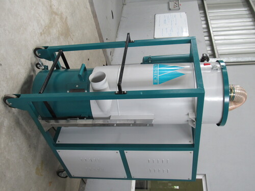 Industrial Dust Control System Capacity: 30 Liter/Day
