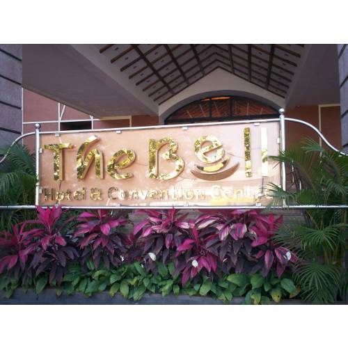 Golden Steel Sign Board - Durable Steel Material, Custom Size Options , Available in Diverse Colors with Extended Service Life
