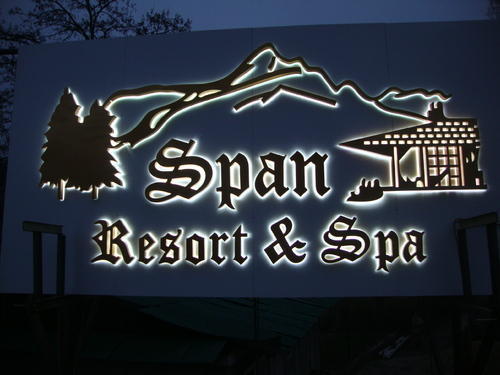 Resort Sign Board Application: Industrial
