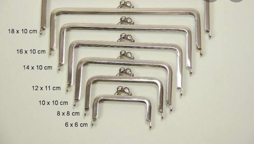 Metal Frame Kiss Clasp Lock Handle Size: Customized