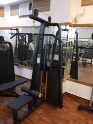 Lat Pulldown Machine