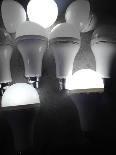 15 W Rechargeable LED Bulb