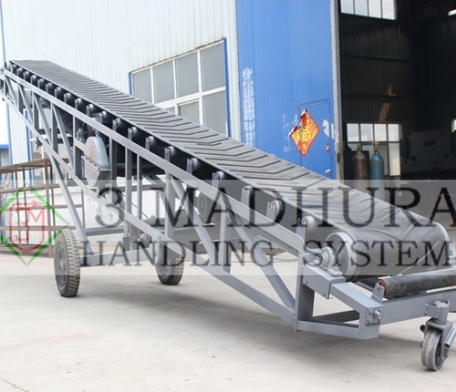 Flat Belt Conveyor By 3 MADHURA HANDLING SYSTEMS