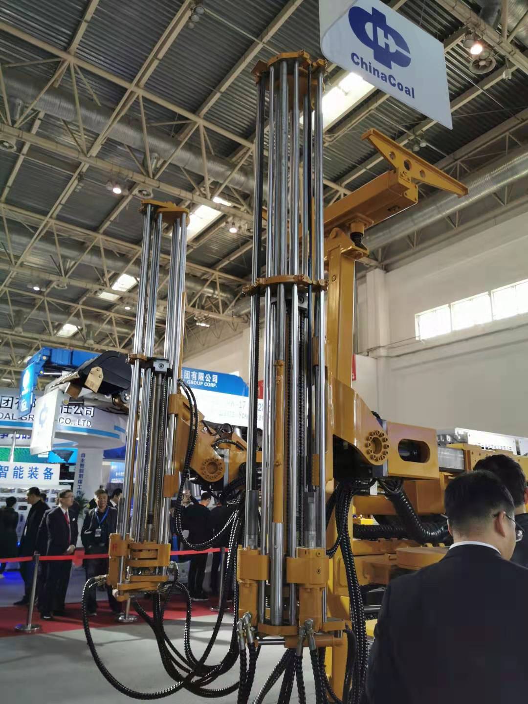 Automatic Roof Bolter Machine Drilling Resin Installation And Anchor Mounted Completed Automatically