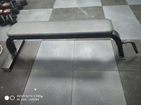 Flat Weight Bench - Durable Steel Frame , Compact Design For Versatile Home Gym Use