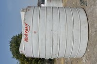 7500 plastic water storage tank