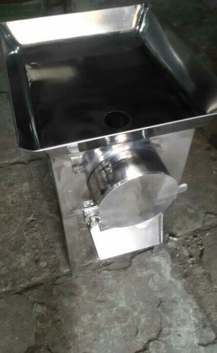 Lower Energy Consumption 1 Hp Wet Garlic Peeling Capacity:- 50 Kg/Hr