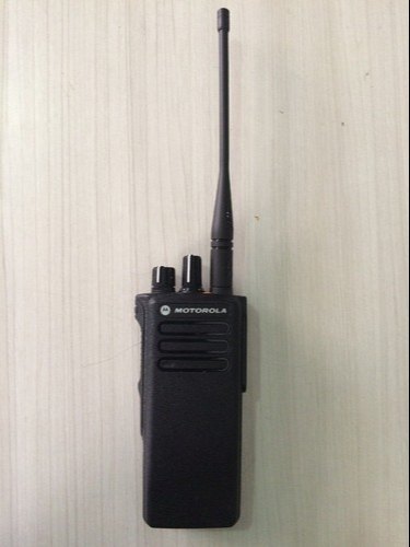 Motorola Xirp 8600 रेडियो फ़्रीक्वेंसी रेंज (Hz) है: 446 मेगाहर्ट्ज़ (Mhz)