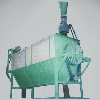 Centrifugal Sieving Machine Capacity: 1000 Kg/Hr