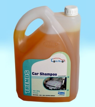 Car Shampoo Concentrate - Liquid Formula, Brown Color, Long-Lasting Suds, Excellent Dirt Removal, Ideal for Sport Cleaning and Hard Surfaces