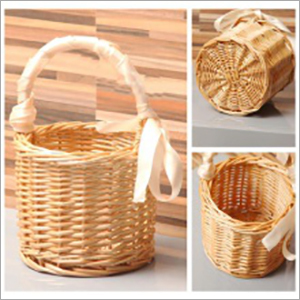 Rattan Flower Vases Application: For Home Purpose
