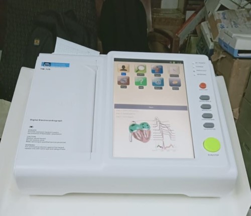 ECg machine