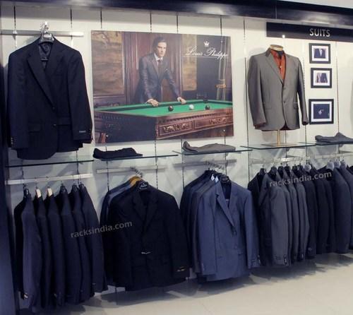 CLOTH SHOWCASE HANGER