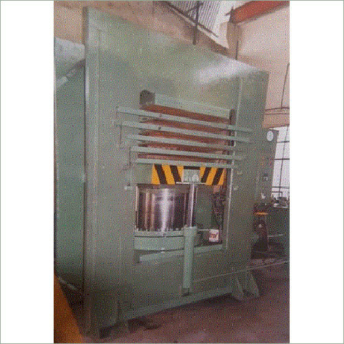 Sheet Moulding Press