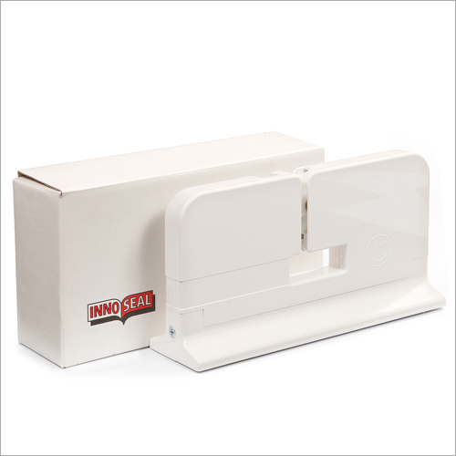 Hand packing machine