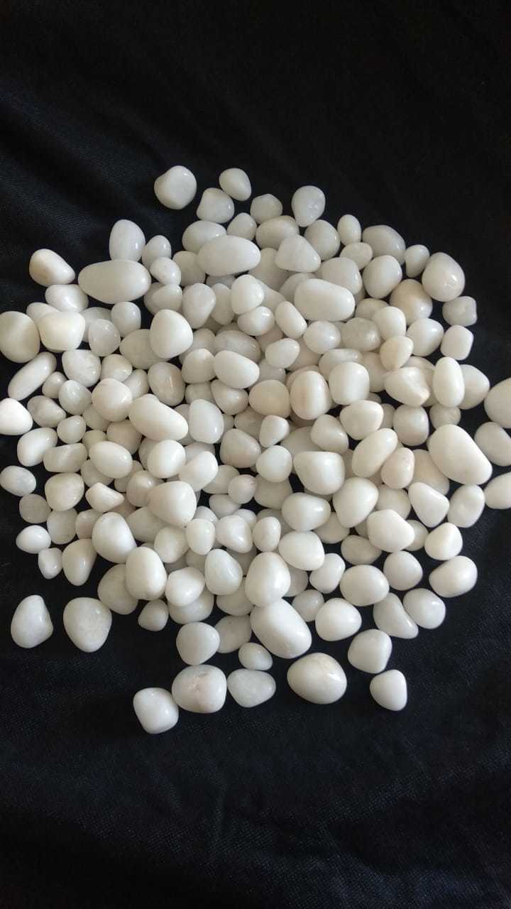 Glossy Mirror polish Snow White quartz pebbles white pebbles Polished stone yellow pebbles