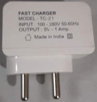Mobile Charger 1.0a Single Usb - Poly Carbonate, 5v Output Voltage, Black/white Color , 1a Output Current, 2 Pin Socket, 6 Months Warranty