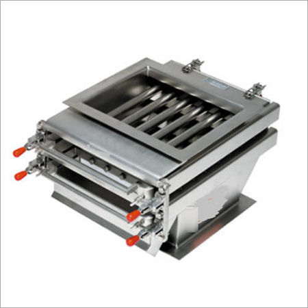 Magnetic Grill In Enclosure