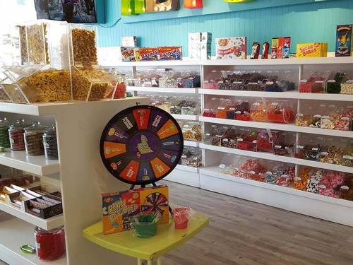 Lovely Sweet Candy Shop Display Cabinet By GLOBALTRADE