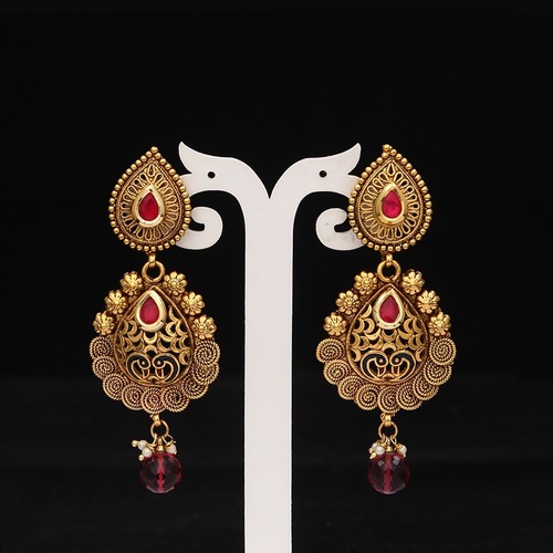 American Earring
