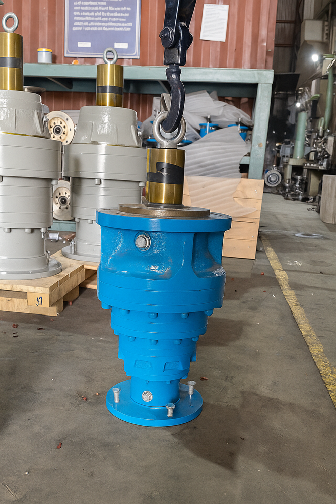 Gearbox Flange - Color: Blue