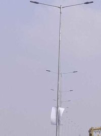 Highway Light - Steel Material, 10-15 Meter Height | Led Luminaire, 4000k Color Temperature, Ip65 Rated, Symmetrical Light Distribution, 100-200 Watts Power Consumption