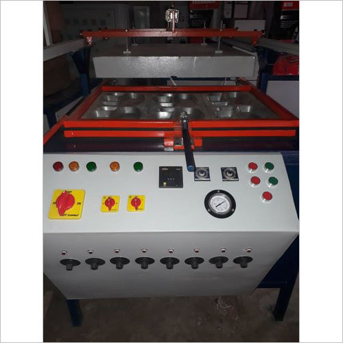 Semi Automatic Vacuum Forming Machine