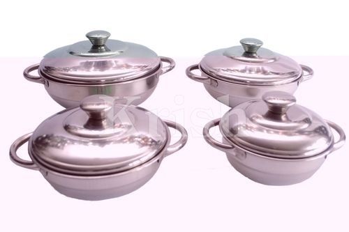 Aristex Deep Dish Set With Bakelite Handle