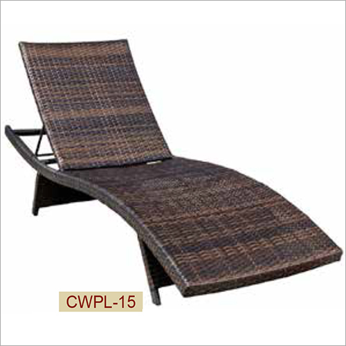 Poolside Wicker Lounger Application: Garden