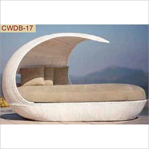 Outdoor Daybed Application: Hotel