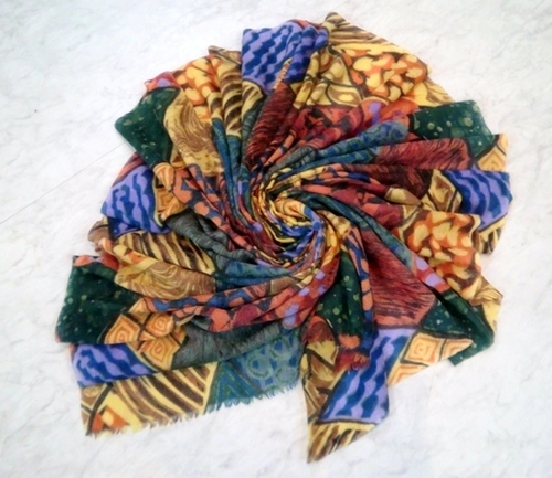 Women Scarves Manufacturer