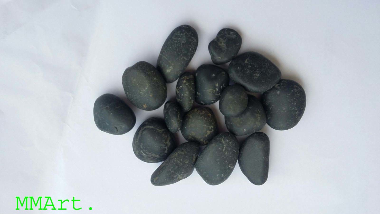 natural supper round 3-6 mm size jet black pebbles stone