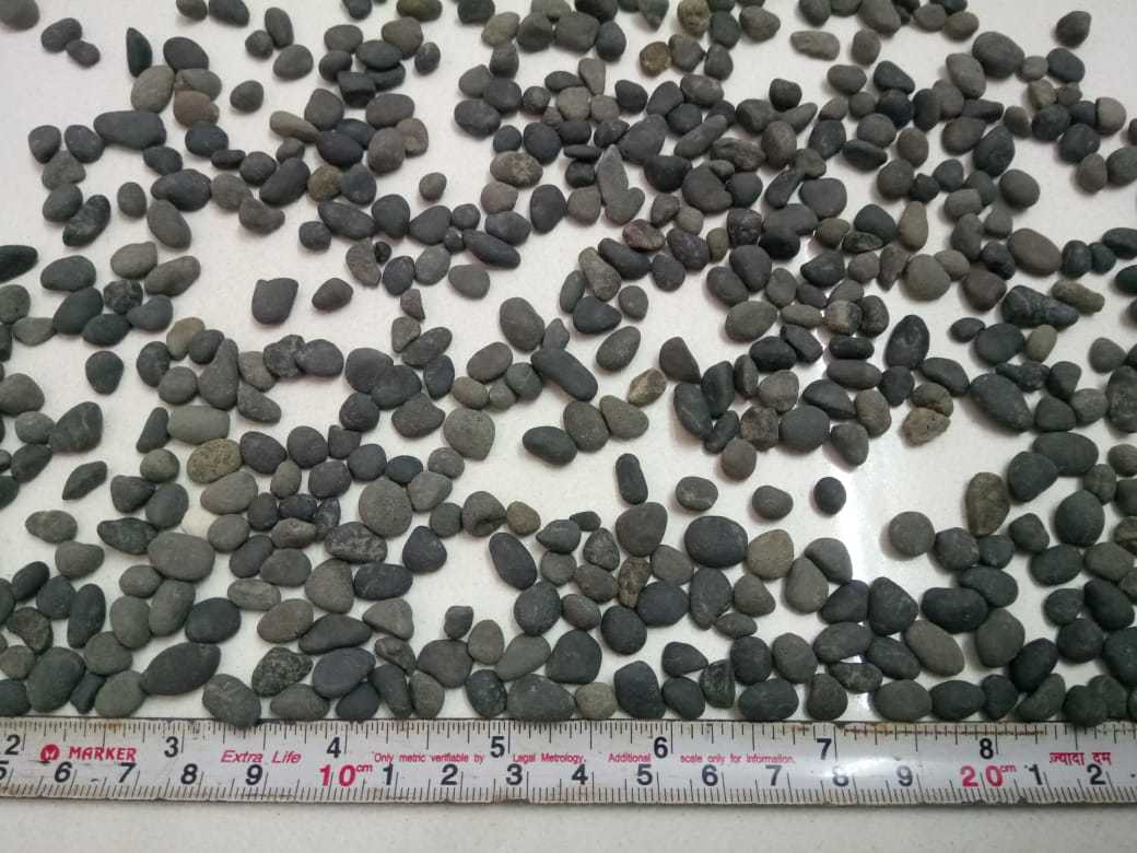 natural supper round 3-6 mm size jet black pebbles stone