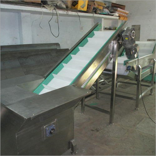 Inclined Cleated Plastic Belt Conveyor