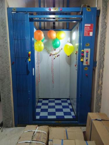 Hydraulic Goods Lift