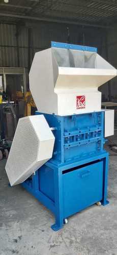 Plastic Grinding Machine By YES SQUARE MARKETING