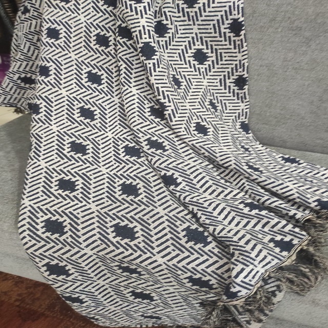 Polyester Cotton Throws - 320 GSM, Available in All Colors | Jacquard Woven Style for Bed, Sofa, Couch, Drape Use