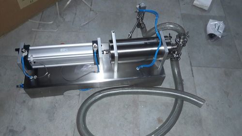 Single Nozzle Liquid Filling Machine
