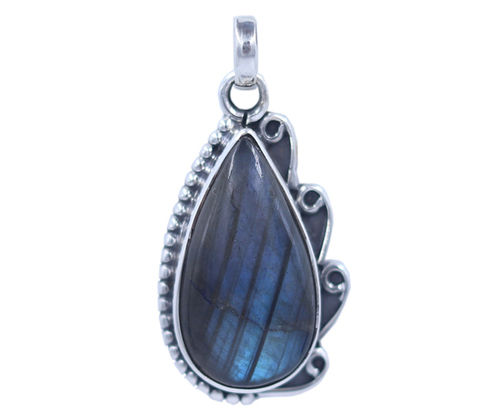 Charming Labradorite 925 Silver Gemstone Pendant