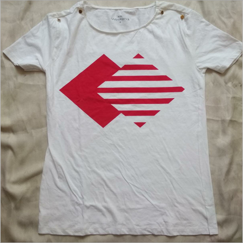 women Light color top t shirt