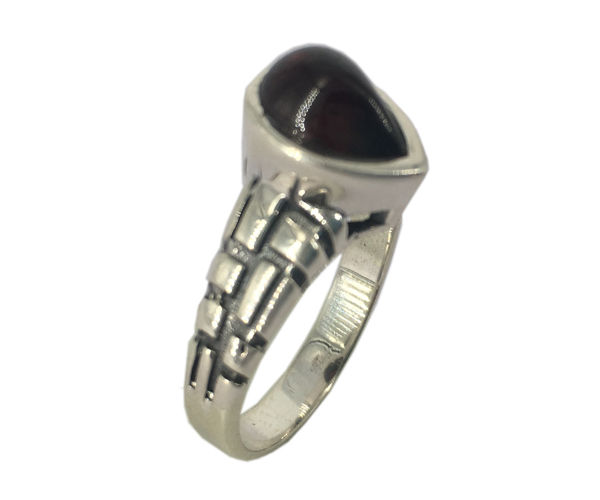 Superb Garnet Stone 925 Silver Ring