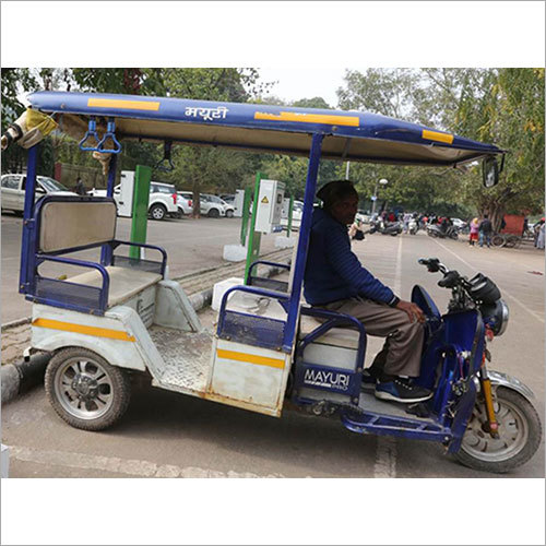 MAYURI Four Seater E-Rickshaw