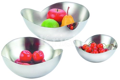 Heart Fruit Bowl - Color: As Per Requirement